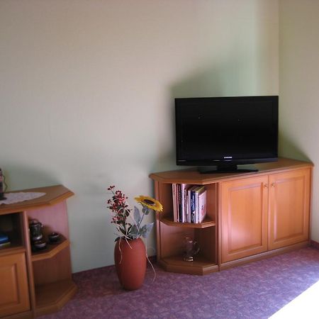 Gablenz Ferienwohnung "Lindenblick" חדר תמונה